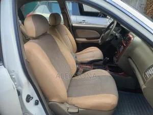 Hyundai Sonata 2002 White