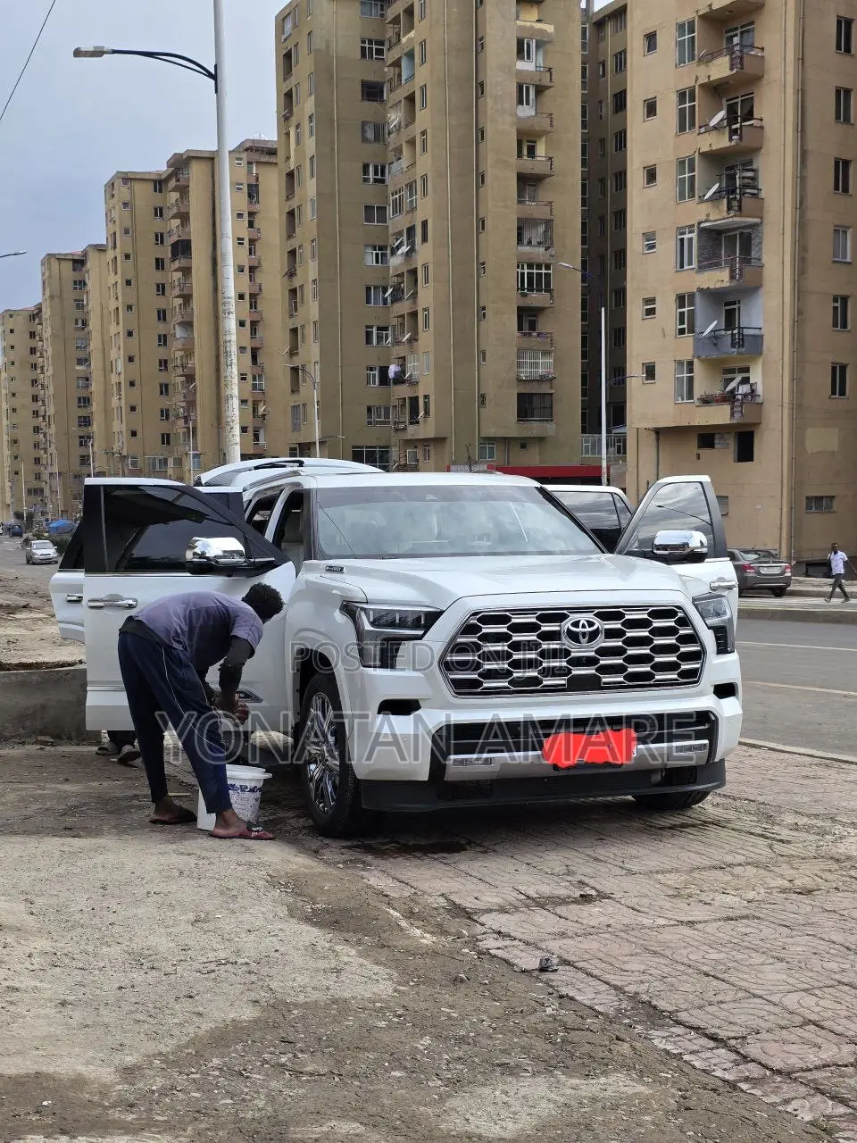 Toyota Sequoia Capstone 4WD 2024 White