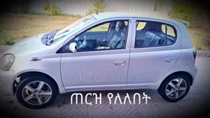 Toyota Vitz 2002 Silver