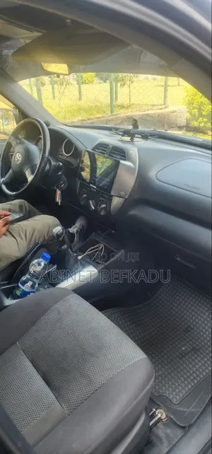 Toyota RAV4 1.8 2005 Blue