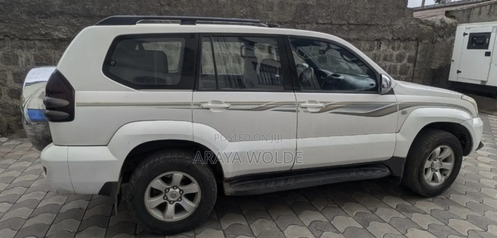 Toyota Land Cruiser Prado 2004 White