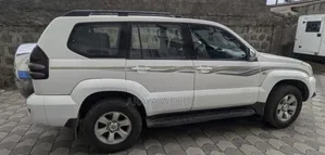 Toyota Land Cruiser Prado 2004 White