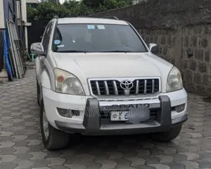 Toyota Land Cruiser Prado 2004 White