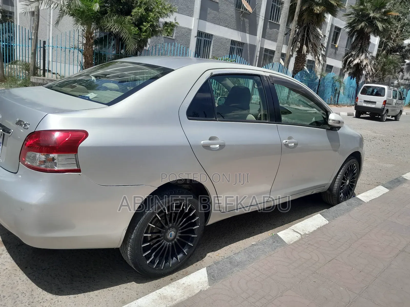 Toyota Yaris 2010 Silver