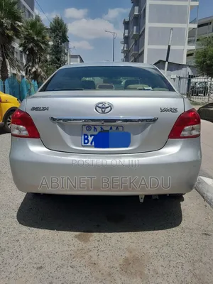 Toyota Yaris 2010 Silver