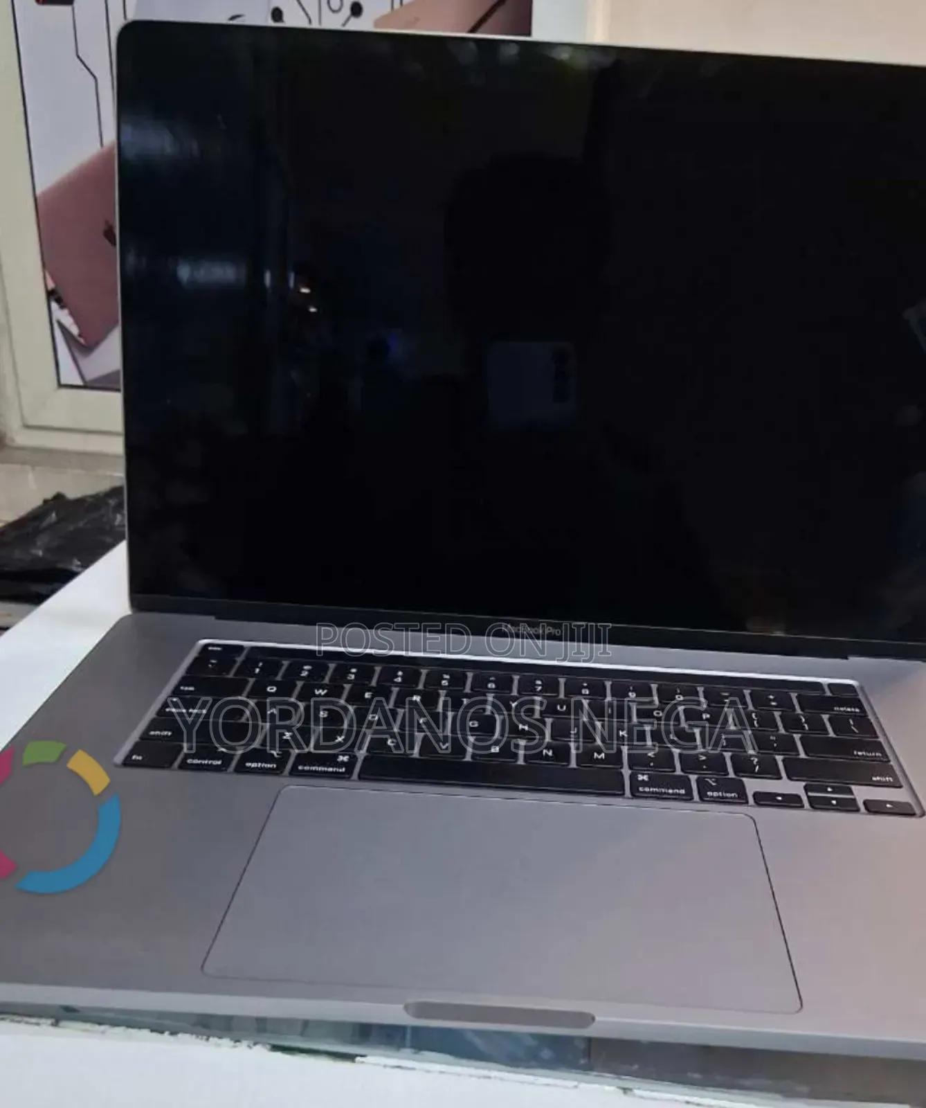 New Laptop Apple MacBook Pro 2019 32GB Intel Core i9 SSD 512GB