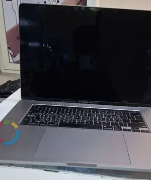 New Laptop Apple MacBook Pro 2019 32GB Intel Core i9 SSD 512GB