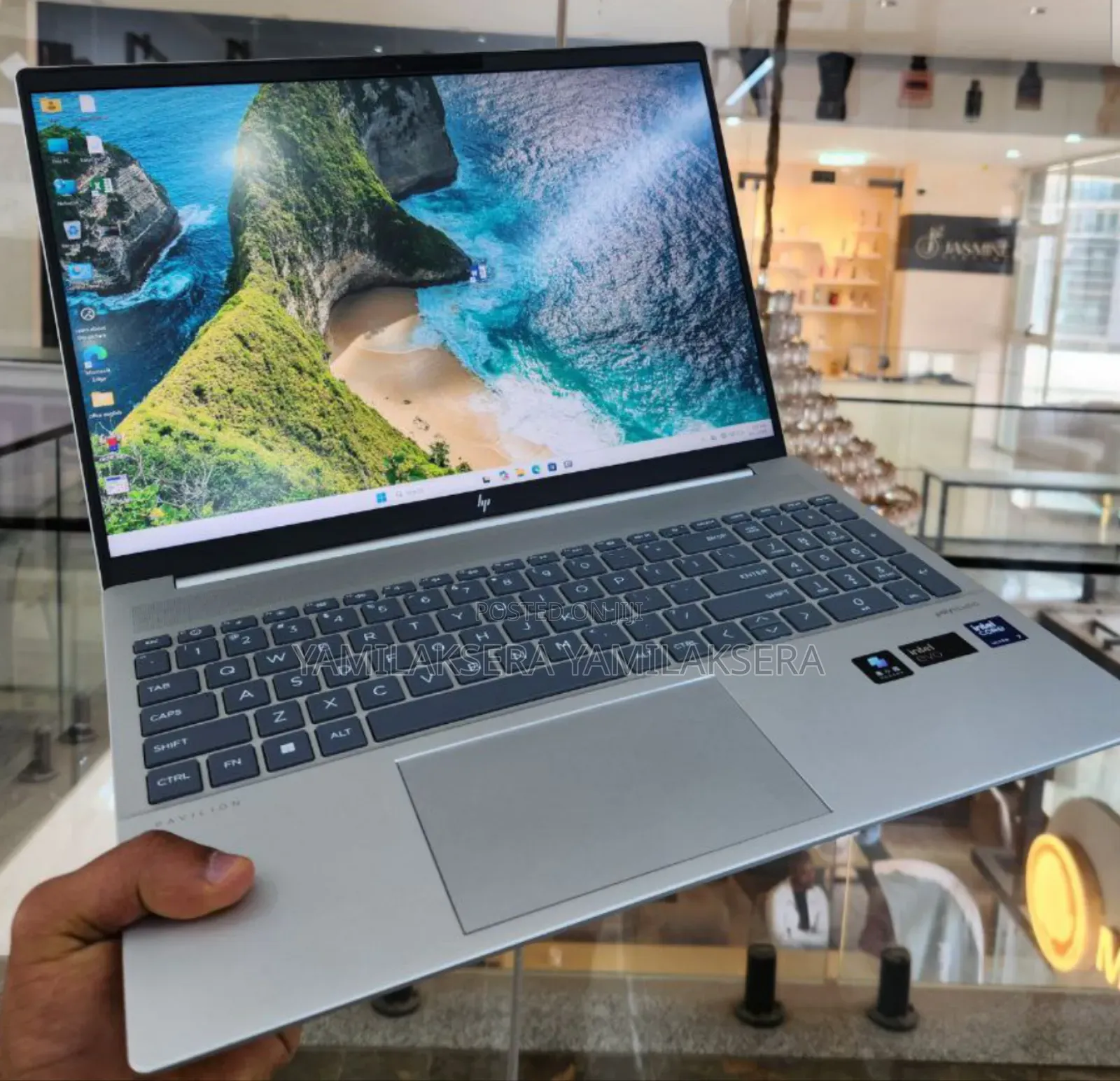 New Laptop HP Pavilion 15 16GB Intel Core Ultra 7 SSD 1T