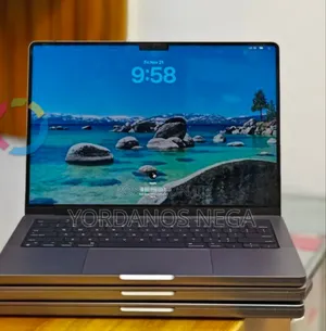 New Laptop Apple MacBook Pro M1 32GB Apple M1 Pro SSD 512GB