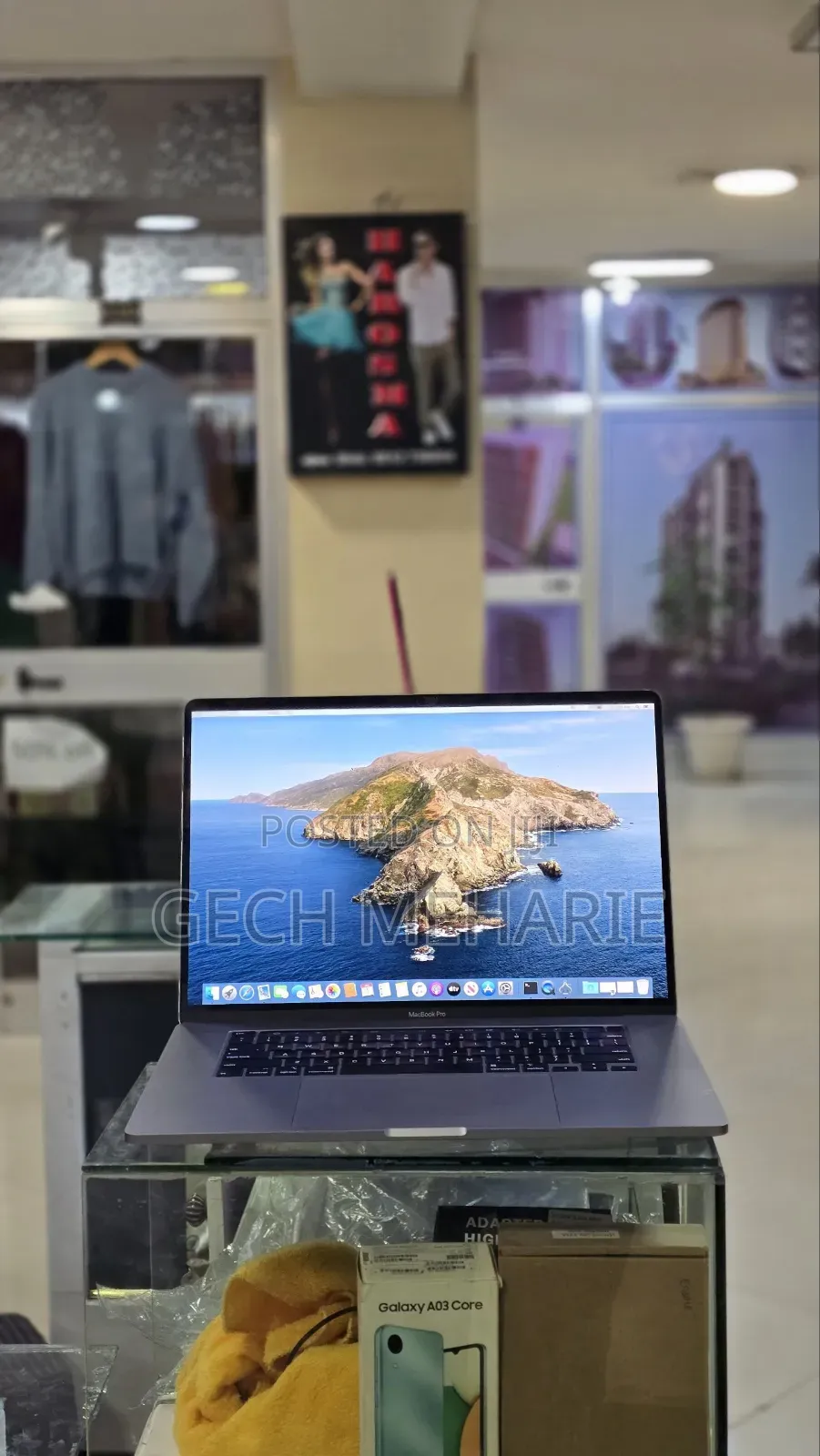 New Laptop Apple MacBook Pro 2019 16GB Intel Core i7 SSD 512GB