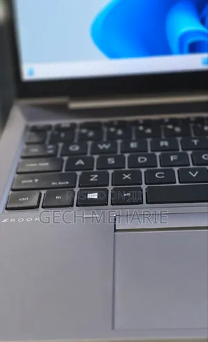 New Laptop HP ZBook Studio G8 16GB Intel Core i7 SSD 512GB