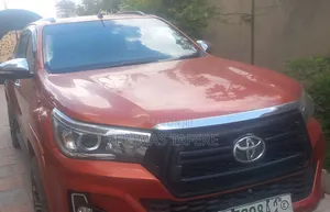 Toyota Hilux 2019 Red