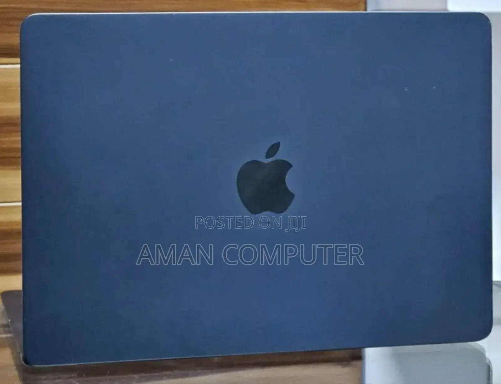 New Laptop Apple MacBook Air 2025 M4 13-inch 16GB Apple M4 SSD 256GB