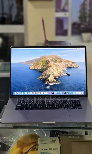 New Laptop Apple MacBook Pro 2019 16GB Intel Core i7 SSD 512GB