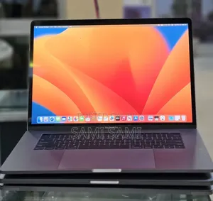 New Laptop Apple MacBook Pro 2017 16GB Intel Core i7 SSD 512GB