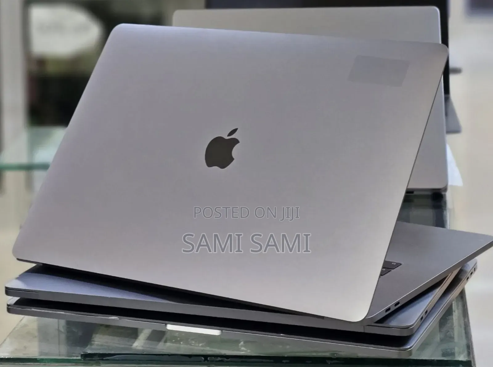 New Laptop Apple MacBook Pro 2017 16GB Intel Core i7 SSD 512GB