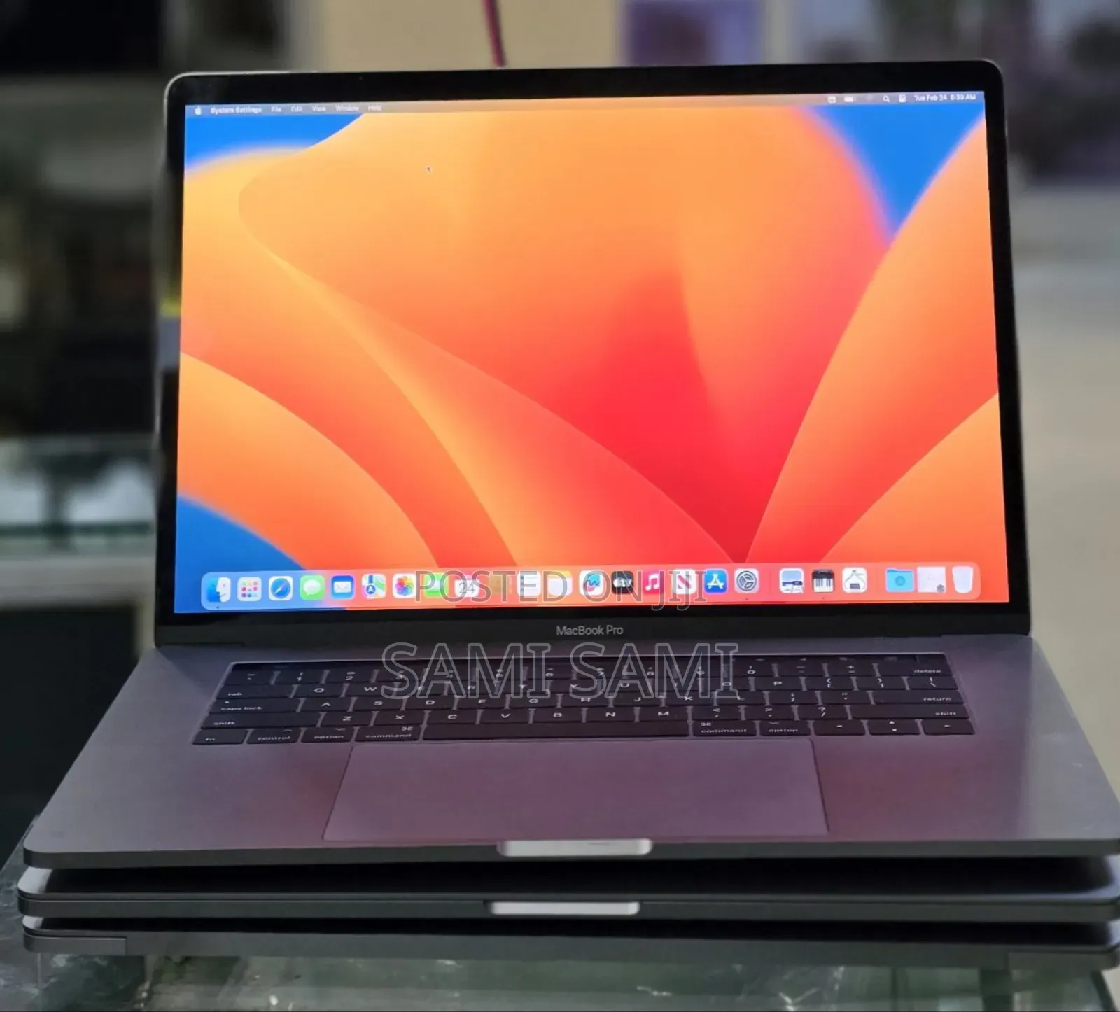 New Laptop Apple MacBook Pro 2017 16GB Intel Core i7 SSD 512GB