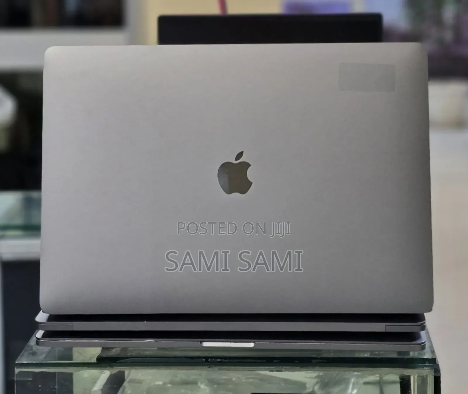 New Laptop Apple MacBook Pro 2017 16GB Intel Core i7 SSD 512GB