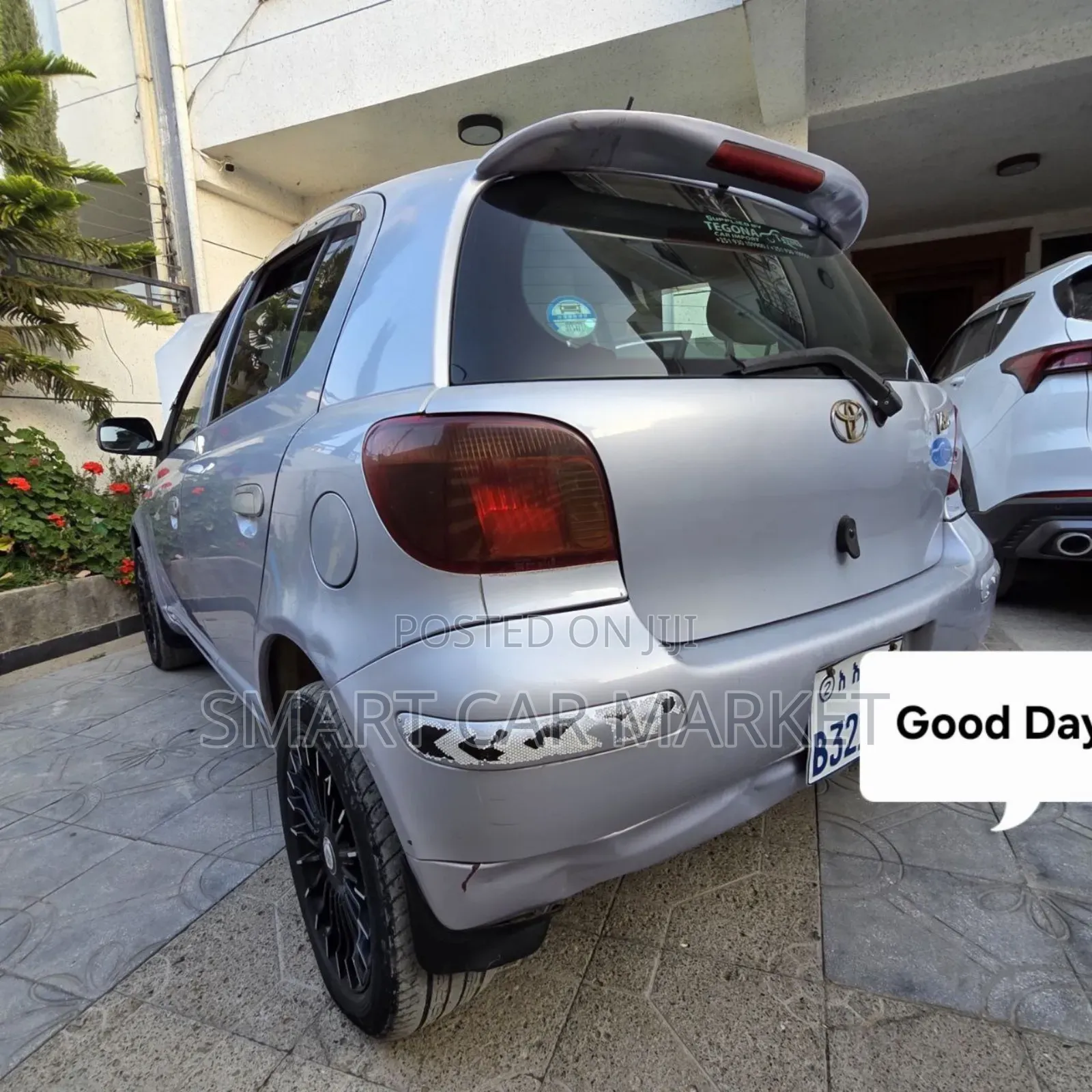 Toyota Vitz 2004 Silver