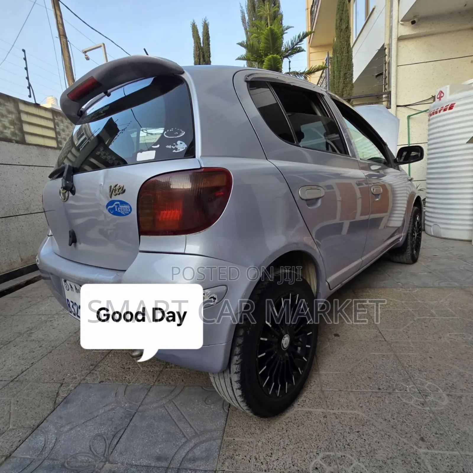 Toyota Vitz 2004 Silver