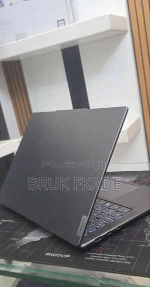 New Laptop Lenovo ThinkPad Yoga 16GB Intel Core i7 SSD 512GB