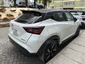 Nissan Juke 2021 White