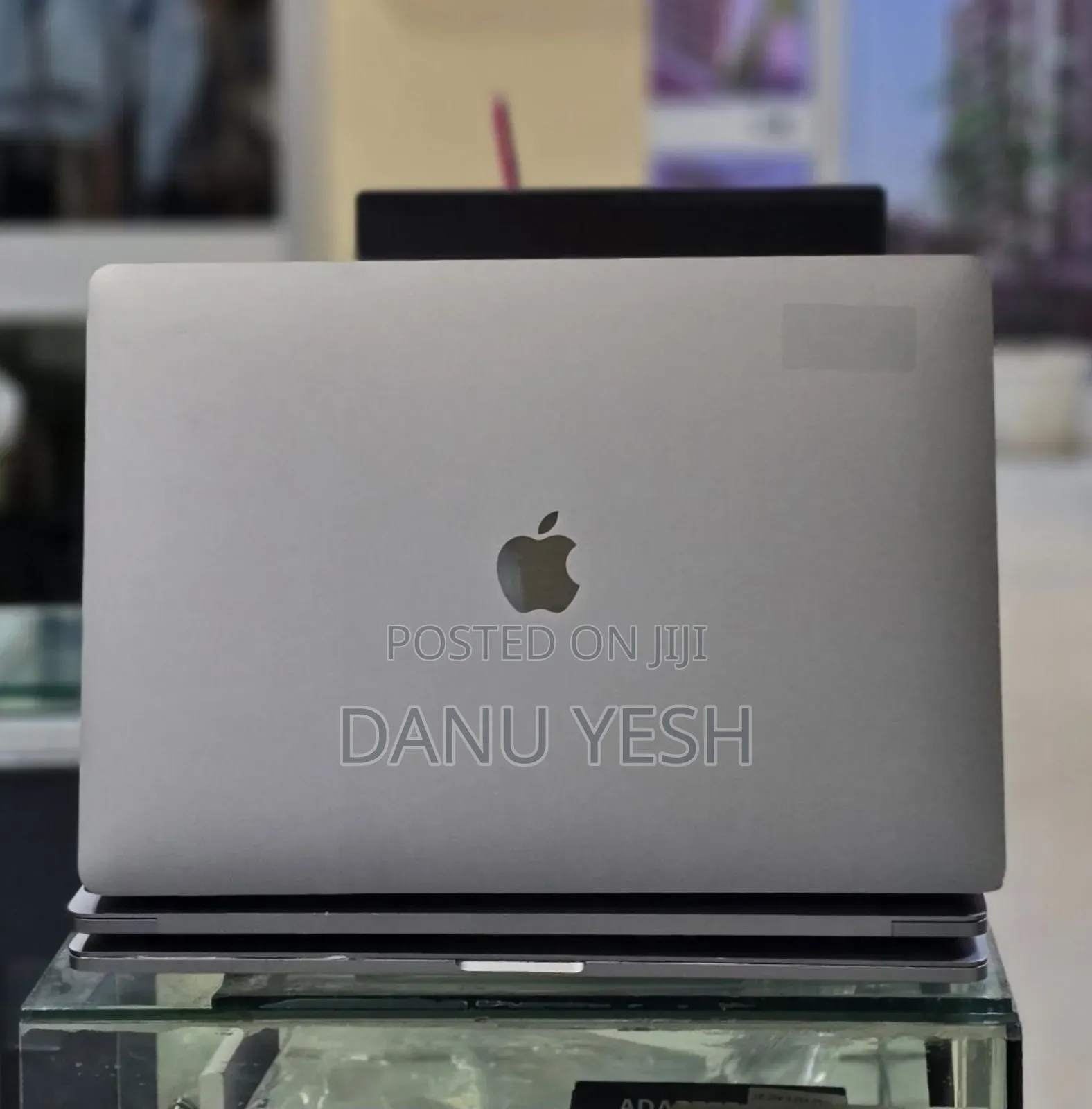 New Laptop Apple MacBook Pro 2017 16GB Intel Core i7 SSD 512GB