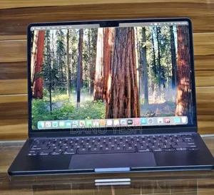 New Laptop Apple MacBook Air 2025 M4 13-inch 16GB Apple M4 SSD 256GB