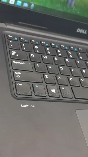New Laptop Dell Latitude 3380 8GB Intel Core i5 SSD 512GB