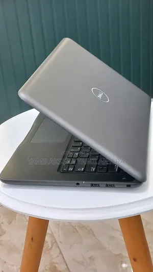 New Laptop Dell Latitude 3380 8GB Intel Core i5 SSD 512GB
