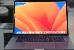 New Laptop Apple MacBook Pro 2017 16GB Intel Core i7 SSD 512GB