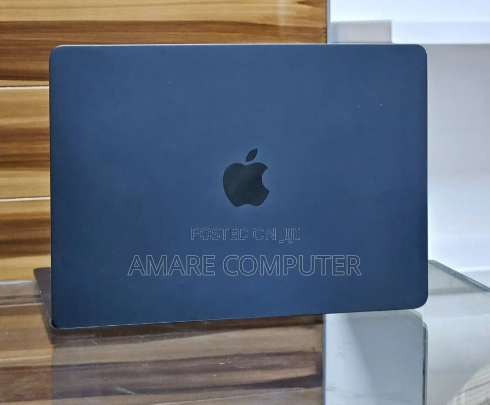 New Laptop Apple MacBook Air 2025 M4 13-inch 16GB Apple M4 SSD 256GB