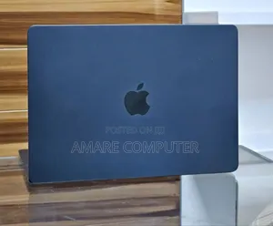 New Laptop Apple MacBook Air 2025 M4 13-inch 16GB Apple M4 SSD 256GB