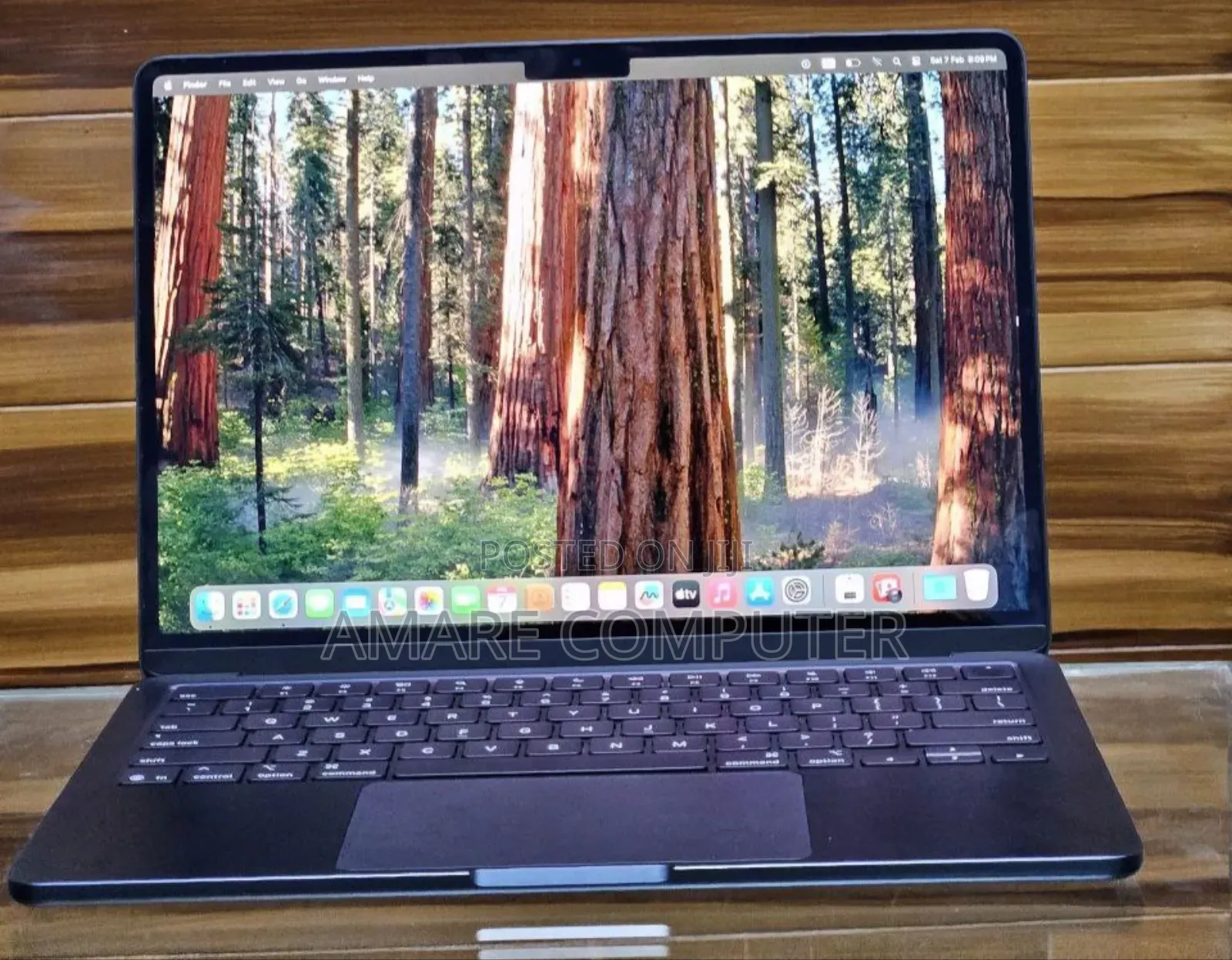 New Laptop Apple MacBook Air 2025 M4 13-inch 16GB Apple M4 SSD 256GB