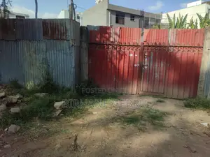 7bdrm House in House, Bole for sale