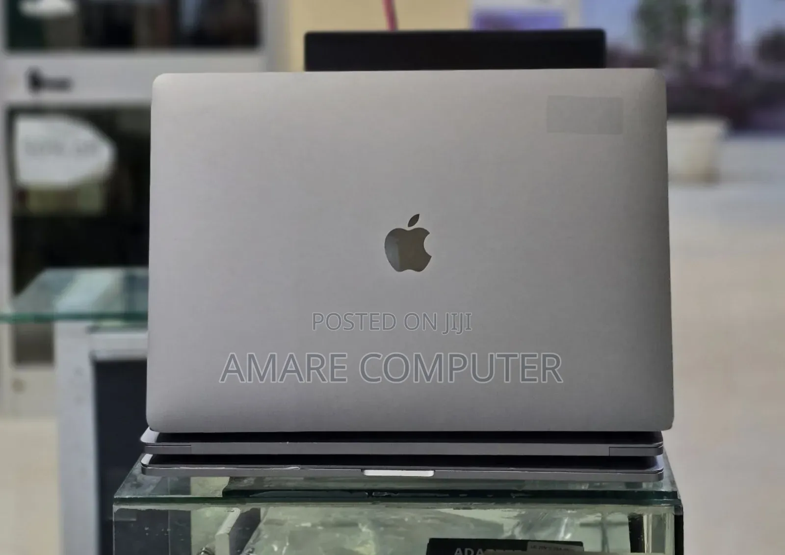 New Laptop Apple MacBook Pro 2019 16GB Intel Core i7 SSD 512GB