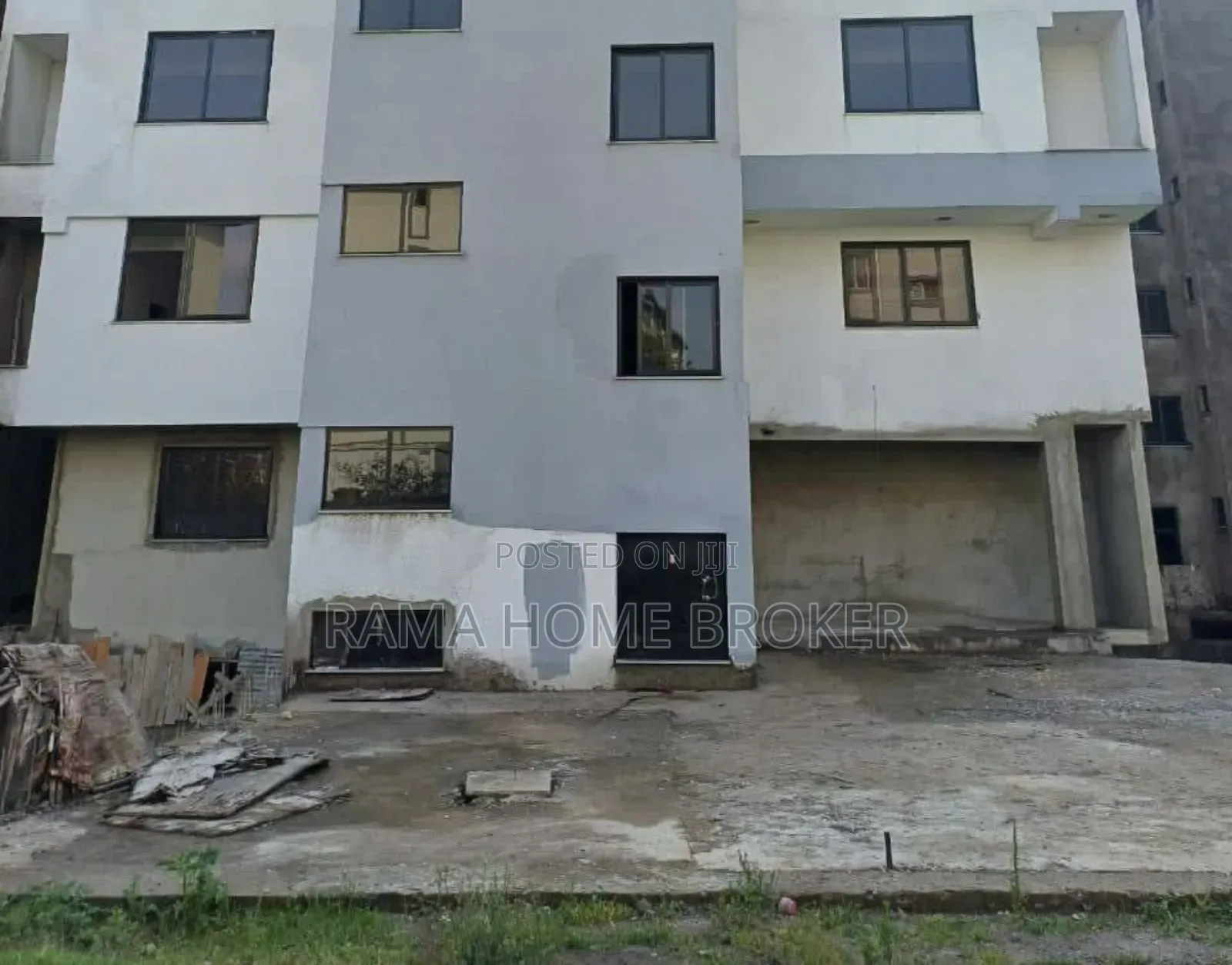3bdrm Apartment in አያት አየር መንገድ, Yeka for sale