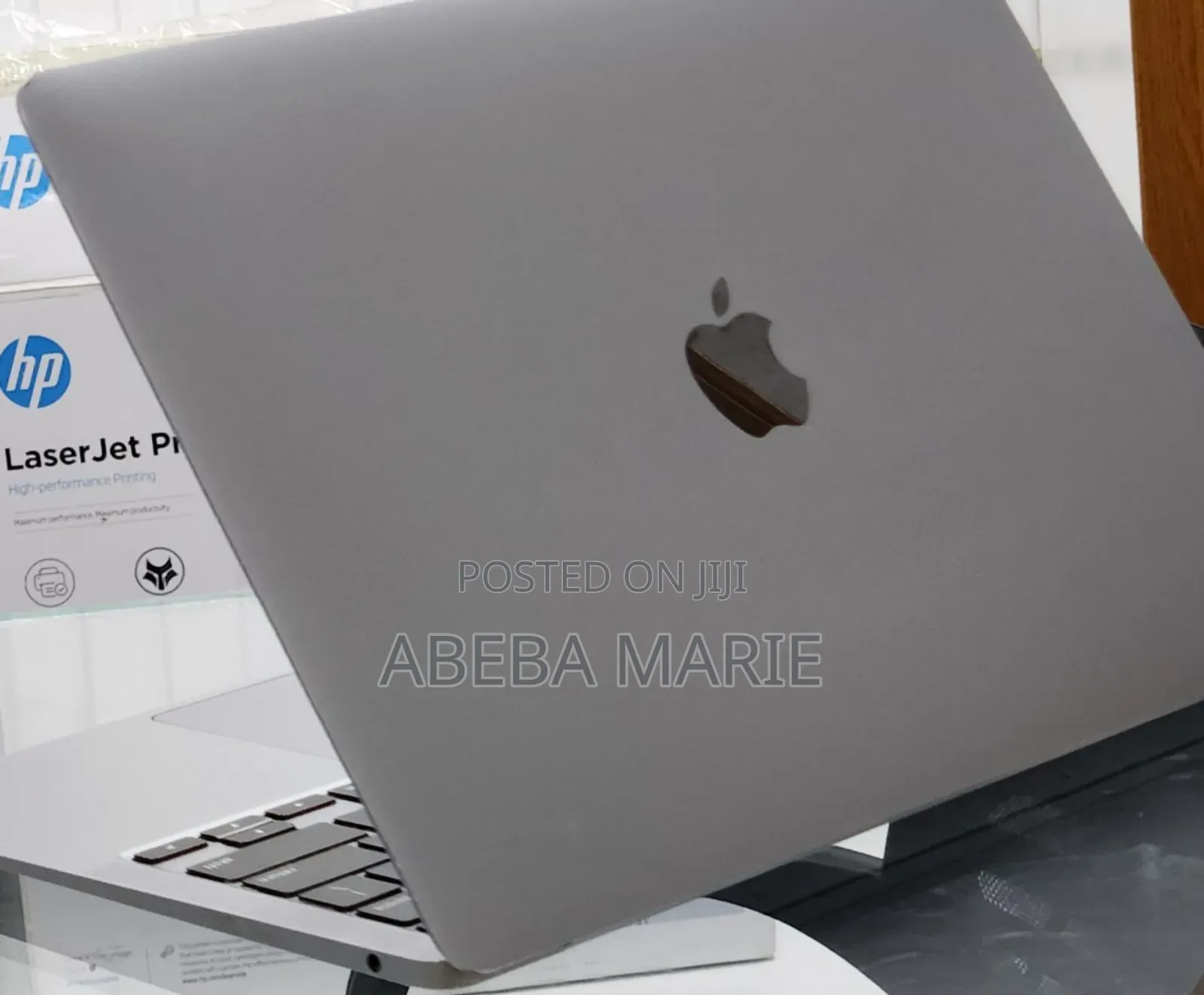 New Laptop Apple MacBook Air 2020 8GB Intel Core i3 SSD 256GB