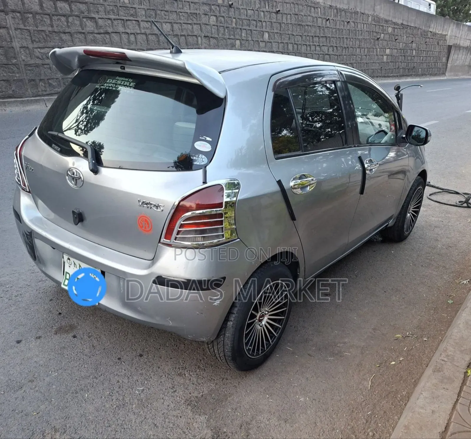 Toyota Yaris 2010 Gray