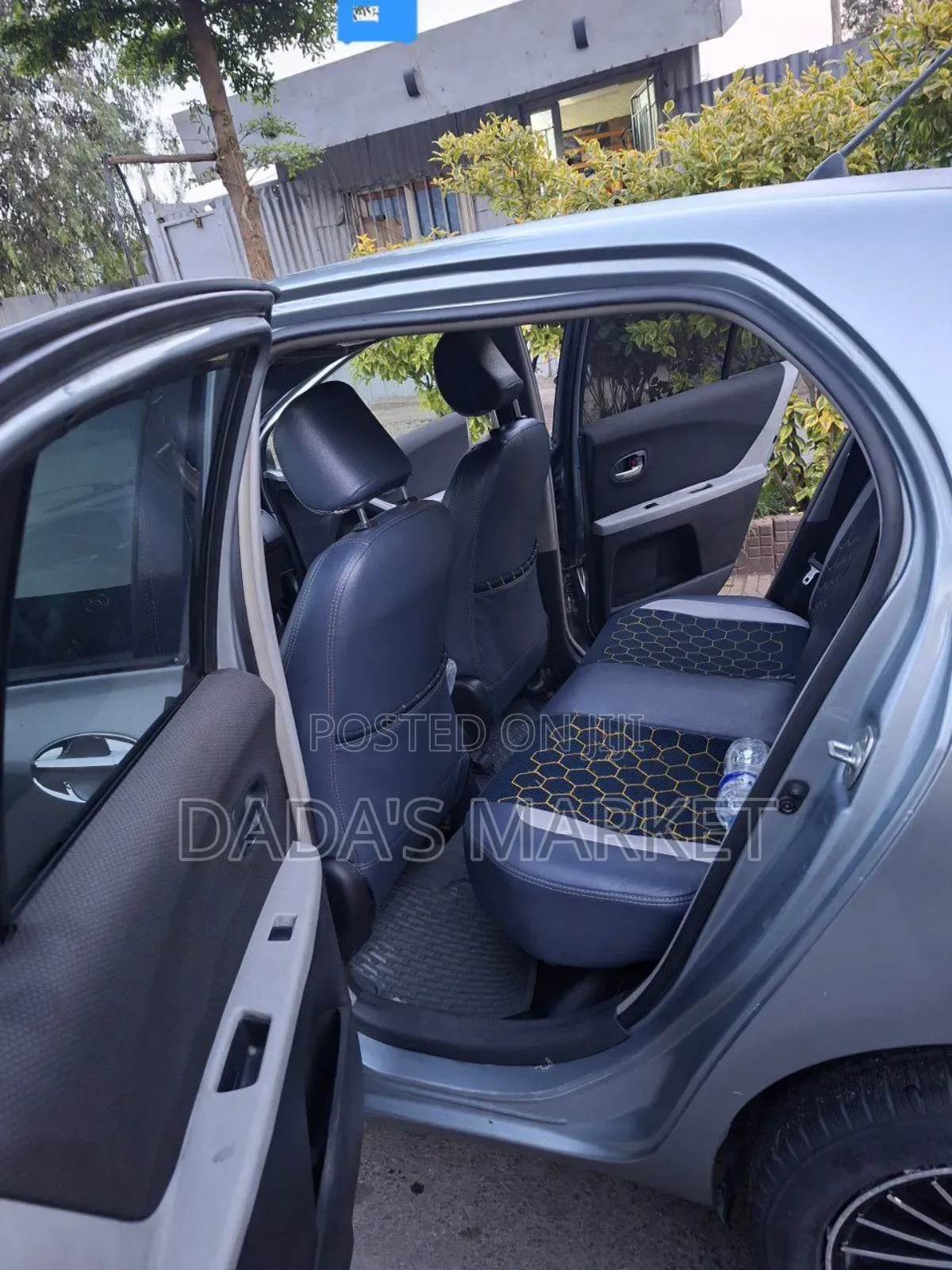 Toyota Yaris 2010 Gray