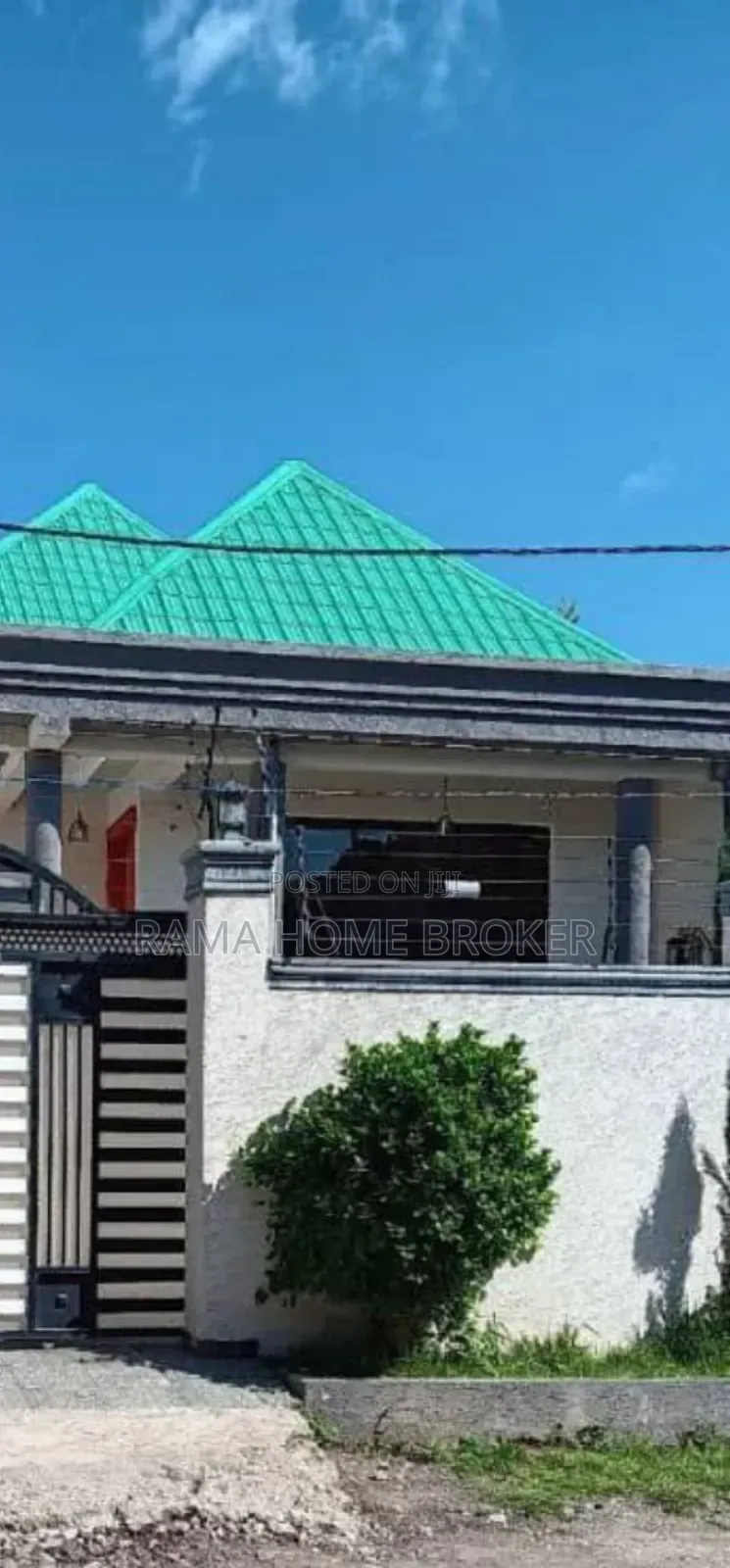 Furnished 4bdrm Villa in ሰሚት, Yeka for sale