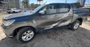 Toyota Hilux Revo Double Cab Petrol 2.7 AWD 2019 Gray