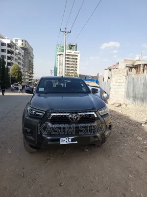 Toyota Hilux Revo Double Cab Deisel 2.8 AWD 2021 Gray