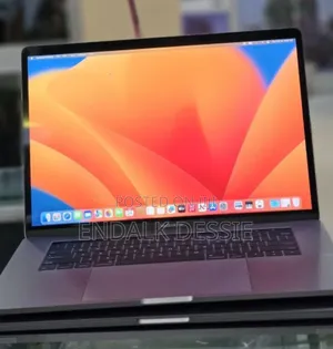 New Laptop Apple MacBook Pro 2017 16GB Intel Core i7 SSD 512GB