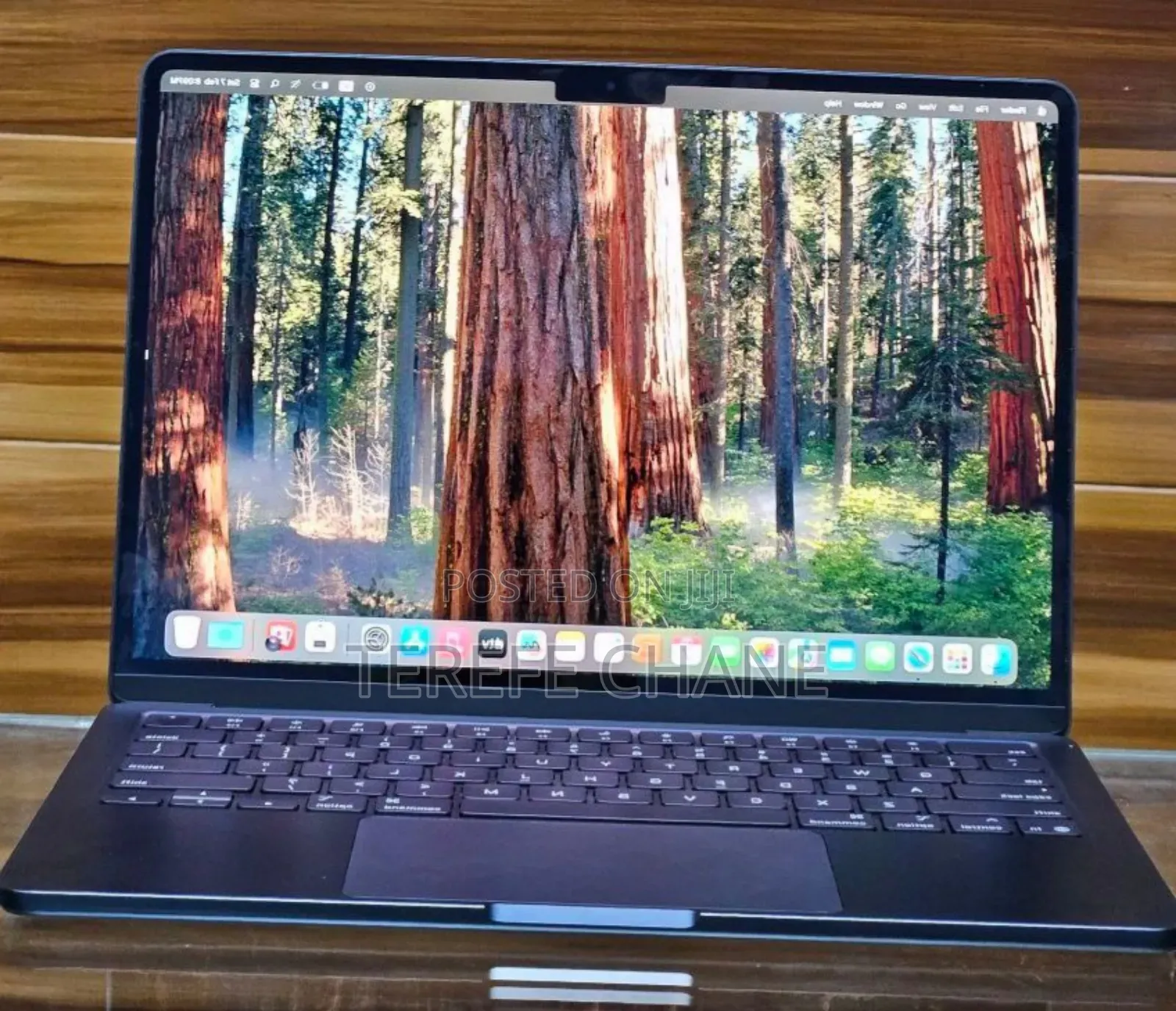 New Laptop Apple MacBook Air 2025 M4 13-inch 16GB Apple M4 SSD 256GB