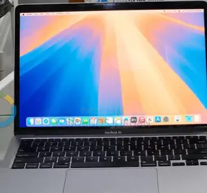 New Laptop Apple MacBook Air 2020 8GB Intel Core i3 SSD 256GB