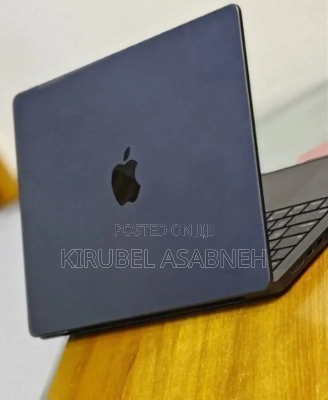 New Apple MacBook Pro 2023 M3 14-inch 18GB Apple M3 Pro SSD 512GB