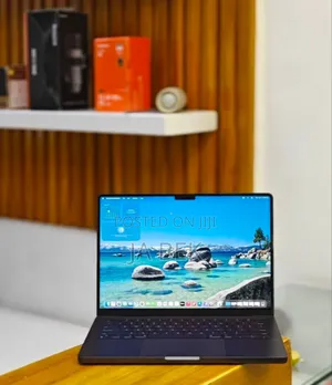 New Apple MacBook Pro 2023 M3 14-inch 18GB Apple M3 Pro SSD 512GB