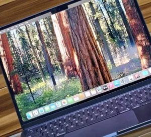 New Laptop Apple MacBook Air 2025 M4 13-inch 16GB Apple M4 SSD 256GB