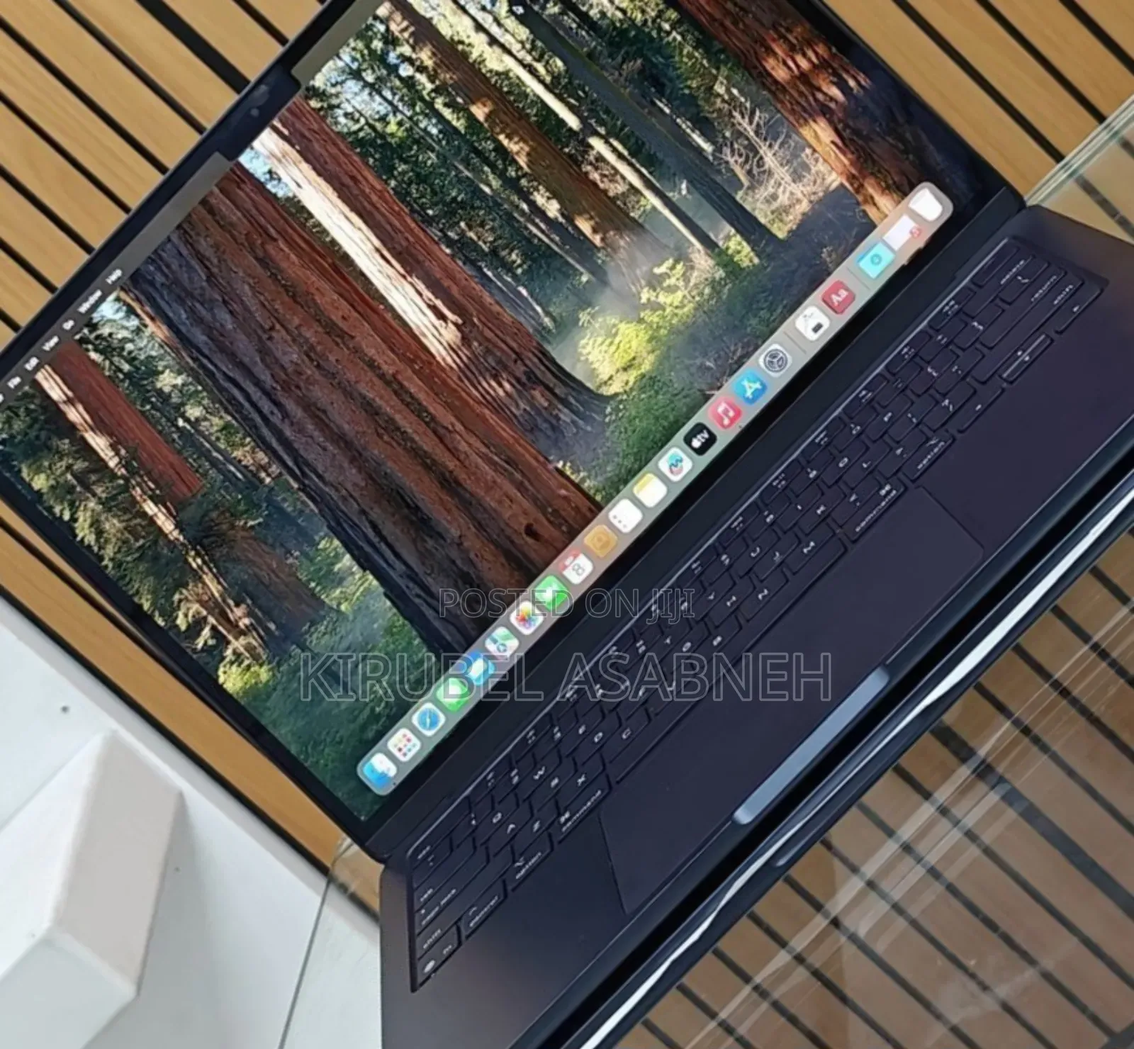 New Laptop Apple MacBook Air 2025 M4 13-inch 16GB Apple M4 SSD 256GB